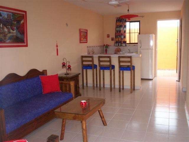 ENCINOS_SALA_Y_BARRA_%28Small%29.jpg