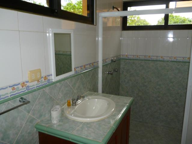 resized_Cholul_B_banio_verde_lavabo.jpg