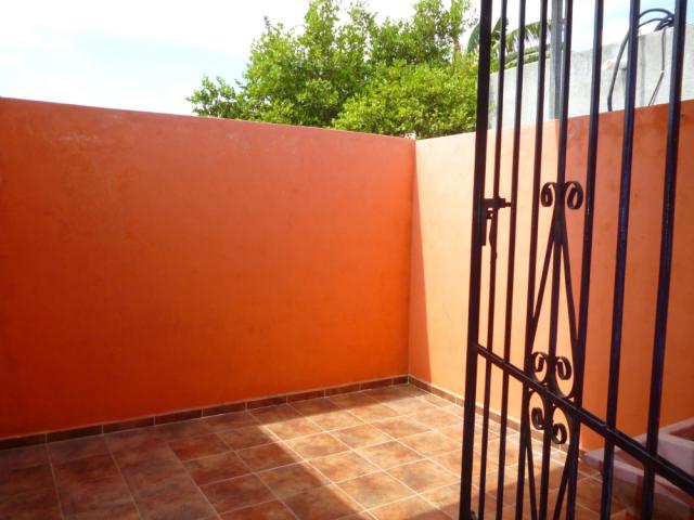 resized_Villass_31_patio.jpg